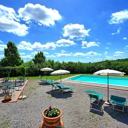 Apartment Montecchio Sleeps 6 With Pool And Air Con *